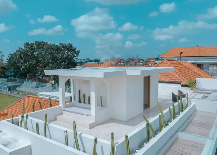 Ferienhaus Sankara - Rooftop 3br With Brasero & Cinema - Sunset View - Canggu